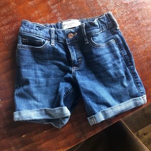 SOLD 🎉 Abercrombie kids 5/6 girls shorts